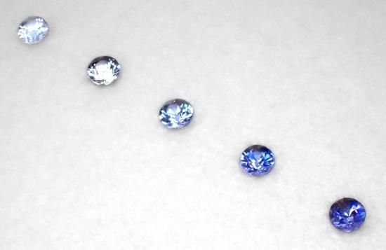 激安正規 / 0.16ct ルース グラデーション ベニトアイト 5個セット 宝石ルースをお値打ちに販売【優美堂】こだわりの希少石・原石 - 指輪・リング
