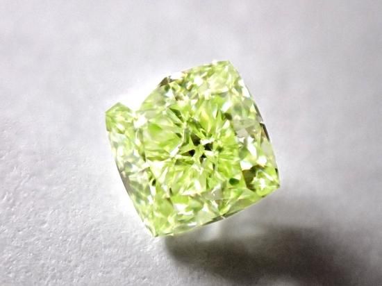 グリーンダイヤモンドルース/ F.G.Y. GREEN/ 0.720 ct.