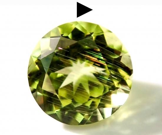 パラサイトペリドット ルース 0.287ct 日独鑑別書 - 宝石ルース パラサイトペリドット ルース 0.287ct 日独鑑別書 - 宝石ルース