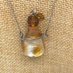 【メール便・送料無料】小さなガラス瓶のアロマペンダント PSK12 イエロー  ワードローブや気分に合わせて香りを胸元に。可愛いガラスのアクセント♪ 