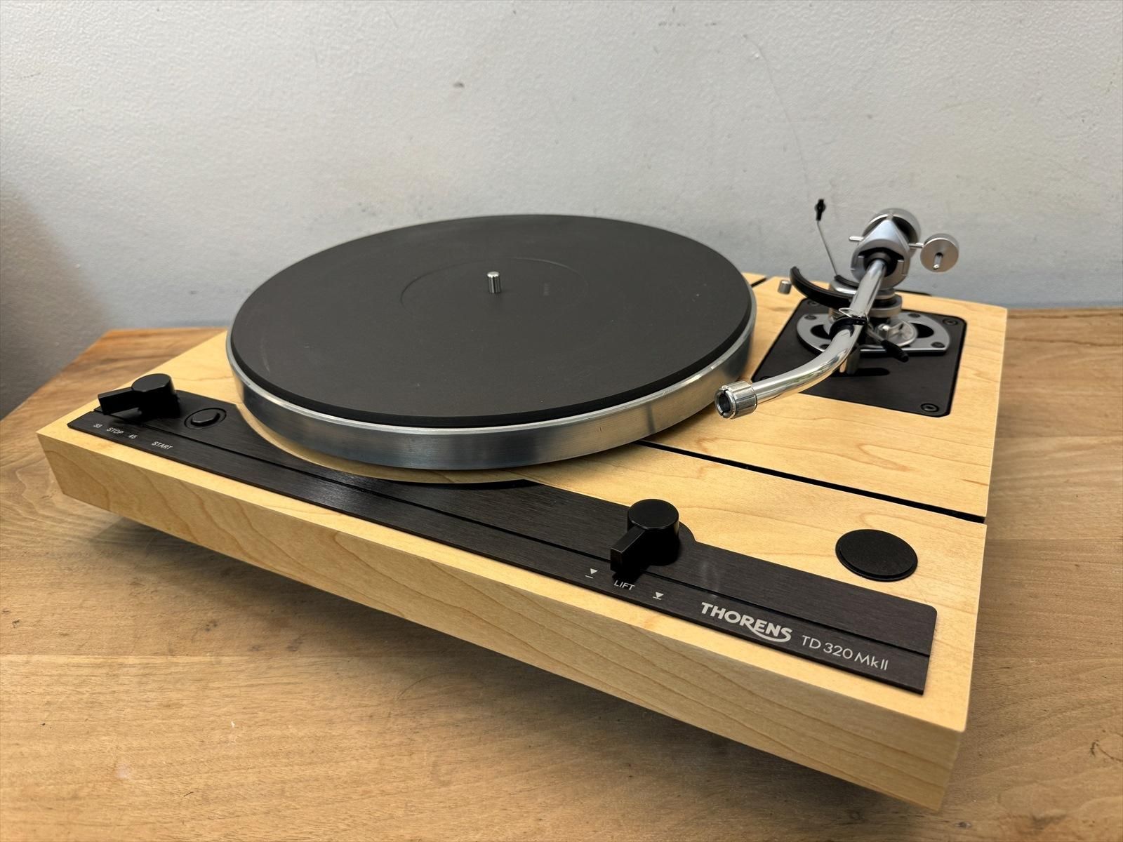 ターンテーブル　THORENS TD320MKⅡ【送料無料】【激安】 2年保証】THORENS TD320MK2 + SME3009SⅡImproved トランス強化
