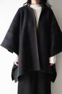 <img class='new_mark_img1' src='https://img.shop-pro.jp/img/new/icons20.gif' style='border:none;display:inline;margin:0px;padding:0px;width:auto;' />50%OFFCURRENTAGE  MILLED WOOL PONCHO
