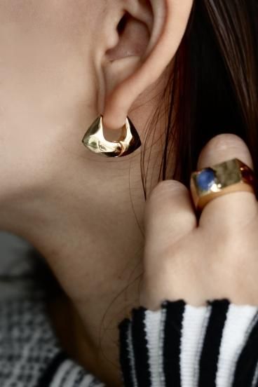 R.ALAGAN/ララガン DEWDROP STONE HOOPS（ピアス（両耳用