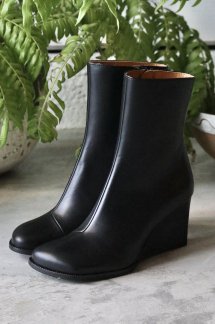 KATIM / Short Boots (TOYNBEE）
