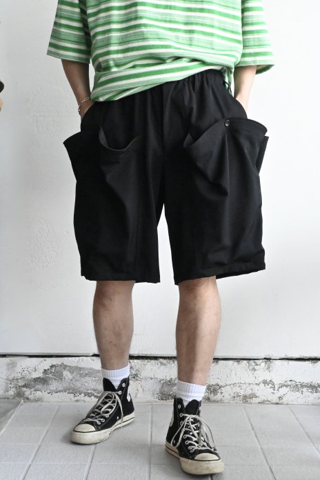 KHOKI / 3D Cut Shorts - Black