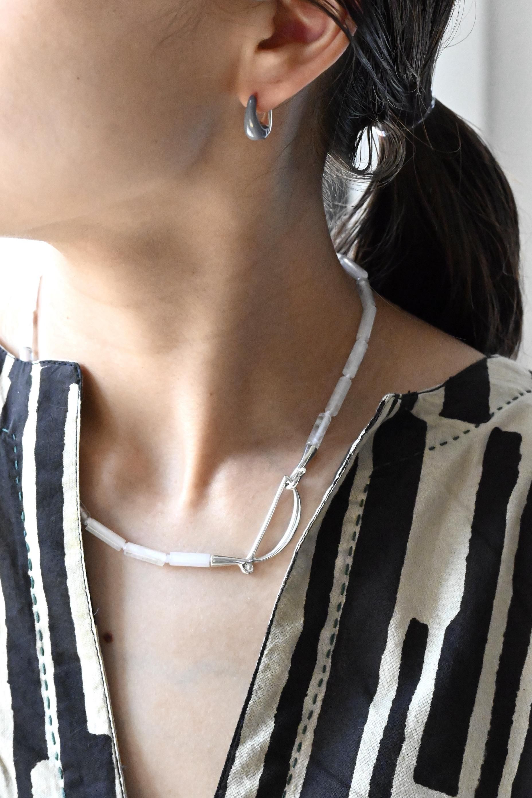 R.alagan / Fibula Stone Collar - Tube Quartz - HEIRLOOM