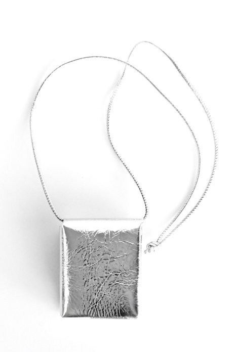 MARROW / METALLIC STRING PURSE - SILVER