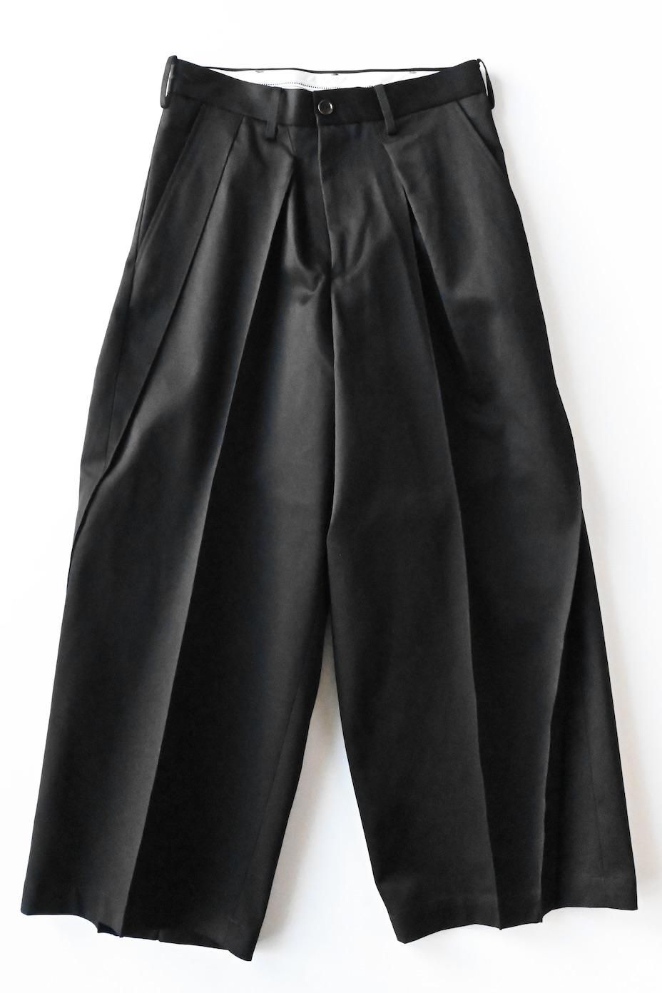 KHOKI / Pleat-design pants - Black - HEIRLOOM