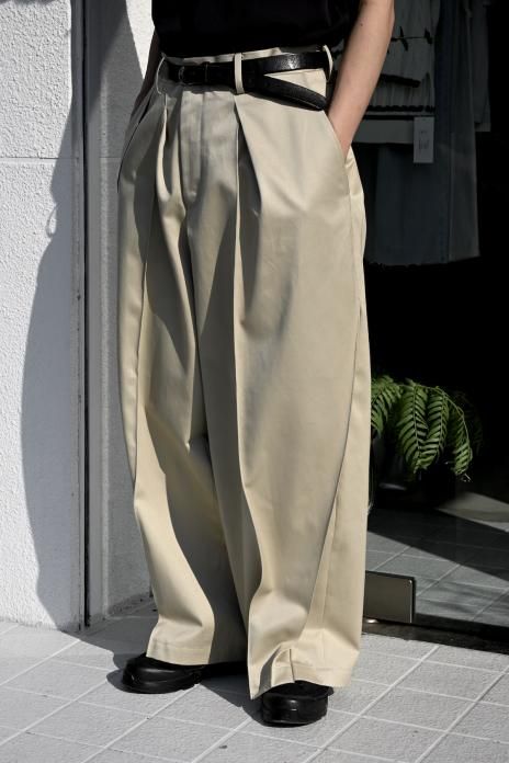 KHOKI / Pleat-design pants - Beige