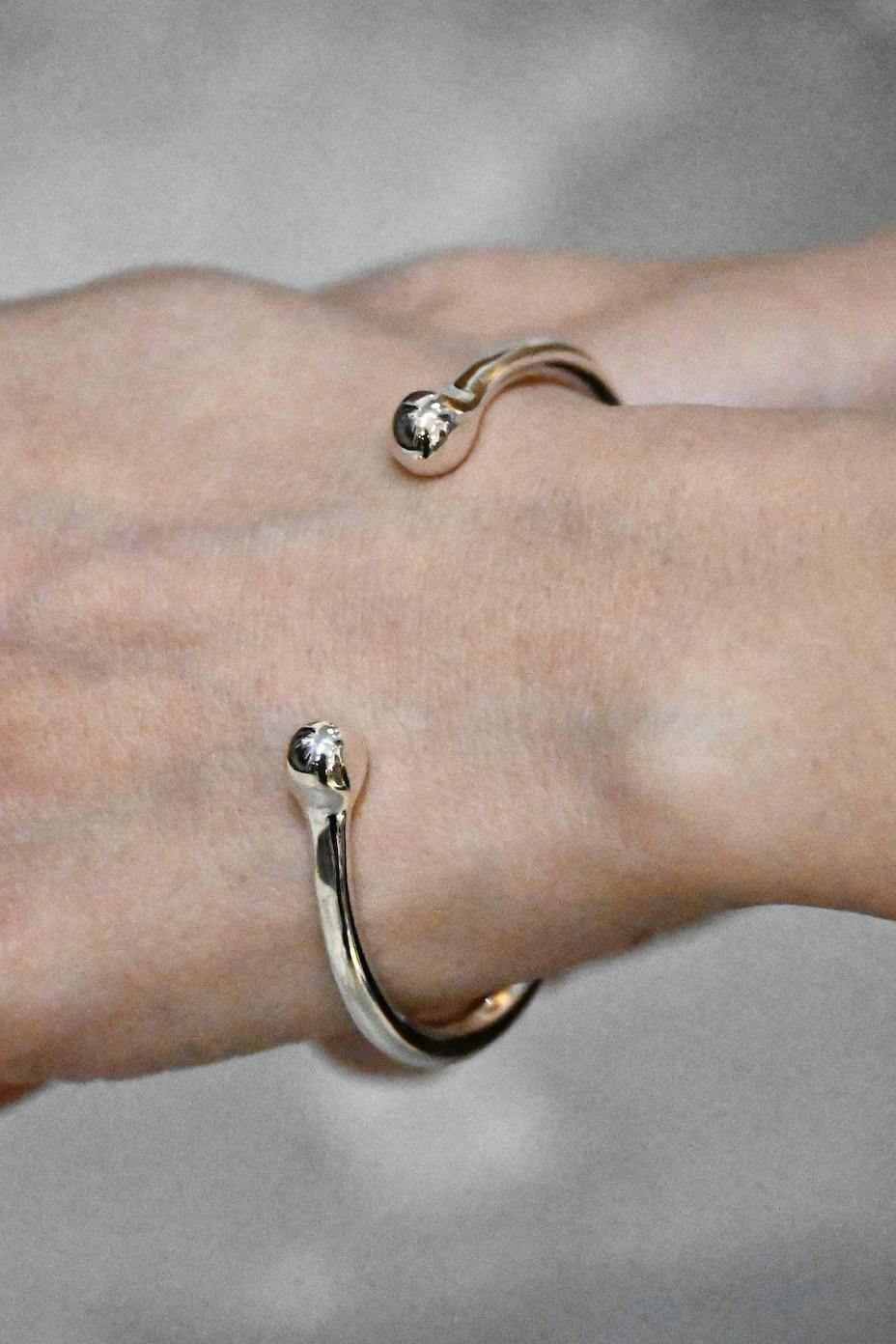【数々のアワードを受賞】 Thin | R.ALAGAN Fibula HEIRLOOM - Bangle アクセサリー