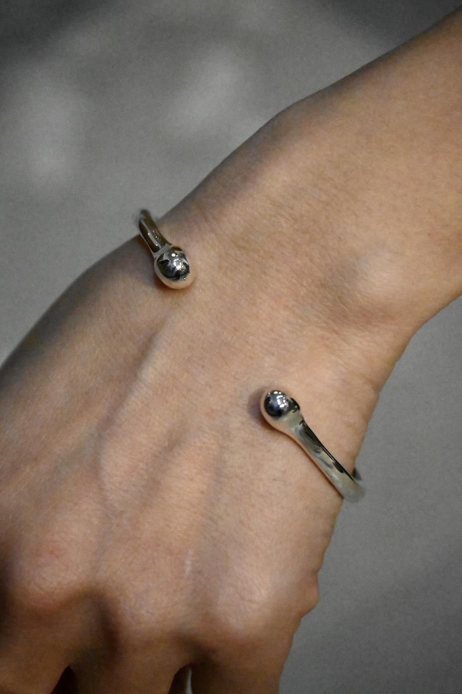 R.ALAGAN | Thin Fibula Bangle - HEIRLOOM