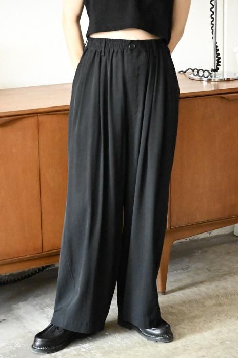 unfil / Viscose Gabardine Big Easy Trousers - Navy Black