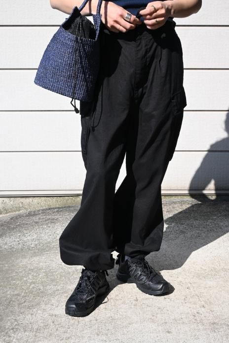 unfil / Washed & Wrinkled Cordlane Cargo Pants - Black