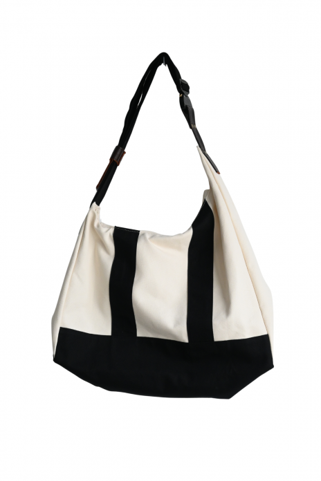 KHOKI / 3D CUTTING MESSENGER BAG - BLACK