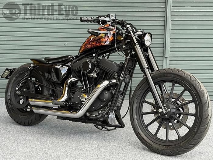 カスタムペイントショップ サードアイ ヘルメット