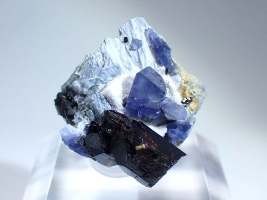 ベニト石 ネプチュナイト 蛍光 11mineral 一つ一つ厳選した鉱物 宝石 天然石ルース