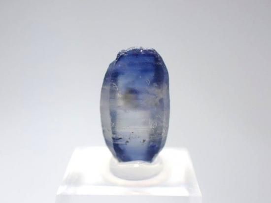 バイカラーサファイア（蛍光）- 11MINERAL『一つ一つ厳選した
