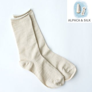 【季節の変わり目 冷え対策に】アルパカシルクのゴムなし靴下(ユニセックス)　ベージュ