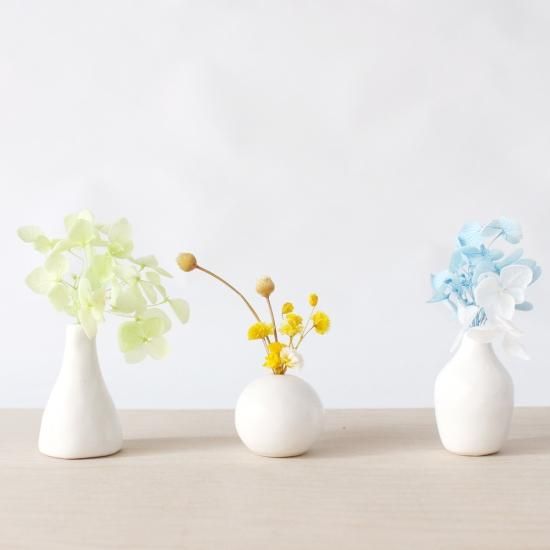 美品 陶芸 焼物 陶器 花瓶 曲線的なデザインが優雅な 印象的な