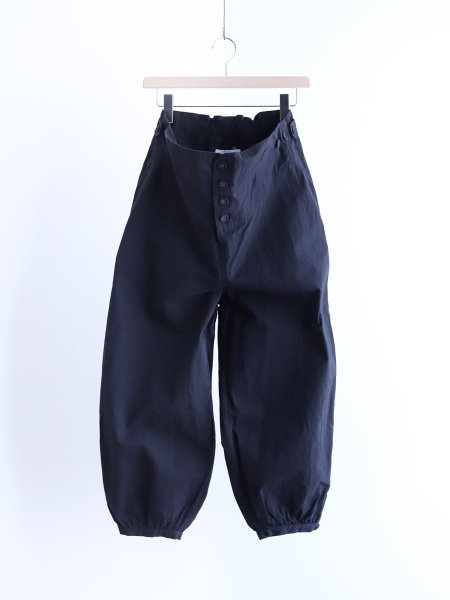 <img class='new_mark_img1' src='https://img.shop-pro.jp/img/new/icons7.gif' style='border:none;display:inline;margin:0px;padding:0px;width:auto;' />Laboratory " ANONYMOUS ALICE PANTS ( Vintage White / Vintage Black ) "