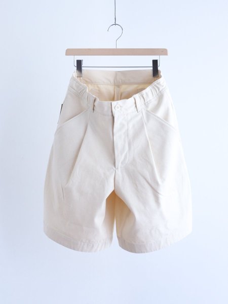 <img class='new_mark_img1' src='https://img.shop-pro.jp/img/new/icons7.gif' style='border:none;display:inline;margin:0px;padding:0px;width:auto;' />Handwerker "HW shorts (OffWhite / Camel)"