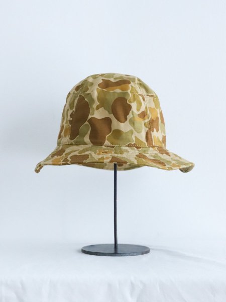 <img class='new_mark_img1' src='https://img.shop-pro.jp/img/new/icons7.gif' style='border:none;display:inline;margin:0px;padding:0px;width:auto;' />HIGHER "DARTS CROWN HAT (NAVY / HUNTER CAMO)