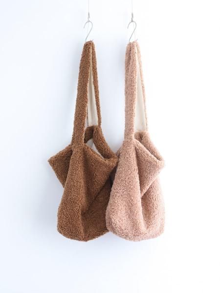 ROBE de PEAU " CURLY BOA BAG ( PINK ALMOND / ALMOND  "