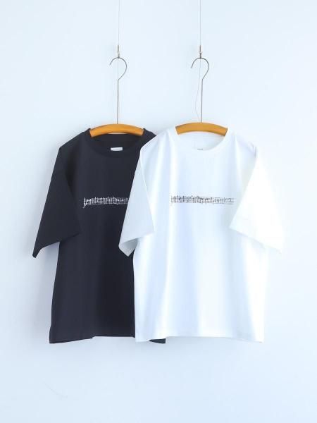 <img class='new_mark_img1' src='https://img.shop-pro.jp/img/new/icons7.gif' style='border:none;display:inline;margin:0px;padding:0px;width:auto;' />Gauze# " OPERA T-SHIRT ( WHITE / BLACK )"