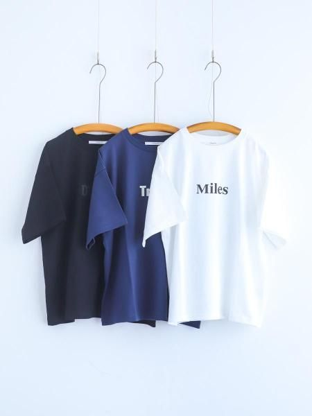 <img class='new_mark_img1' src='https://img.shop-pro.jp/img/new/icons7.gif' style='border:none;display:inline;margin:0px;padding:0px;width:auto;' />Laboratory " JUZZ GIANT T-SHIRT  ( WHITE / NAVY / BLACK )"