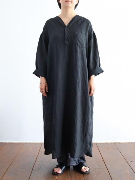 <img class='new_mark_img1' src='https://img.shop-pro.jp/img/new/icons7.gif' style='border:none;display:inline;margin:0px;padding:0px;width:auto;' />Laboratory " PERMANENT HENRY ONEPIECE ( CAMEL / BLACK )"