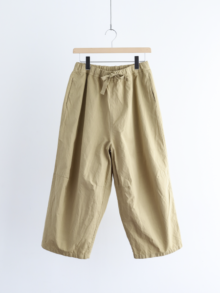 <img class='new_mark_img1' src='https://img.shop-pro.jp/img/new/icons6.gif' style='border:none;display:inline;margin:0px;padding:0px;width:auto;' />Laboratory " UTILITY LABO PANTS ( KHAKI / BEIGE  )"