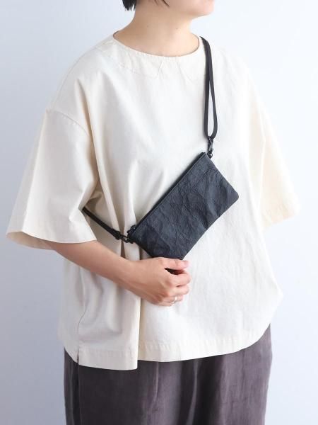 MOURE "Ultra Light Leather Multi Case (Sacoche)"