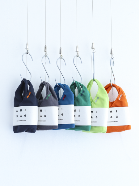 <img class='new_mark_img1' src='https://img.shop-pro.jp/img/new/icons6.gif' style='border:none;display:inline;margin:0px;padding:0px;width:auto;' />AMITABI "AMIBAG S ( ORANGE / YELLOW GREEN / GREEN / MARINE BLUE / GRAY / INK BLACK)"