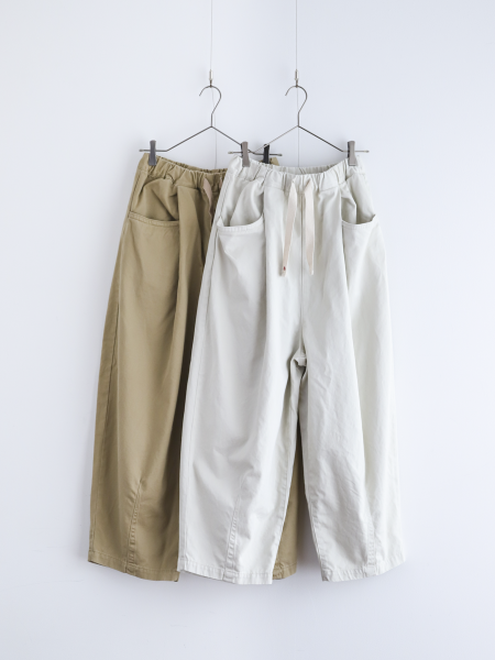 <img class='new_mark_img1' src='https://img.shop-pro.jp/img/new/icons6.gif' style='border:none;display:inline;margin:0px;padding:0px;width:auto;' />Brocante " Хѥ ( Ivory / Beige ) "