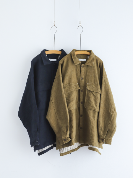 <img class='new_mark_img1' src='https://img.shop-pro.jp/img/new/icons6.gif' style='border:none;display:inline;margin:0px;padding:0px;width:auto;' />GUPTIHA " TEORI cotton herringbone jacket ( Khaki Brown / Black ) "