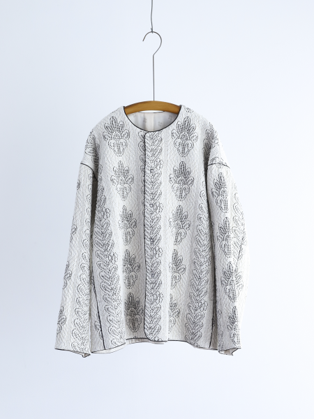 <img class='new_mark_img1' src='https://img.shop-pro.jp/img/new/icons6.gif' style='border:none;display:inline;margin:0px;padding:0px;width:auto;' />qiri " Boutis jacquard jacket ( Black ) "