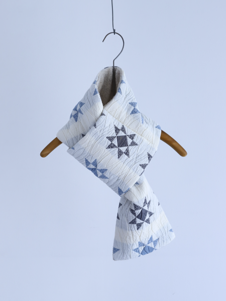 <img class='new_mark_img1' src='https://img.shop-pro.jp/img/new/icons6.gif' style='border:none;display:inline;margin:0px;padding:0px;width:auto;' />qiri " Patchwork quilt jacquard muffler ( Off ) "