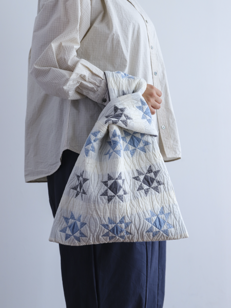 <img class='new_mark_img1' src='https://img.shop-pro.jp/img/new/icons6.gif' style='border:none;display:inline;margin:0px;padding:0px;width:auto;' />qiri " Patchwork quilt jacquard knot bag ( Off ) "