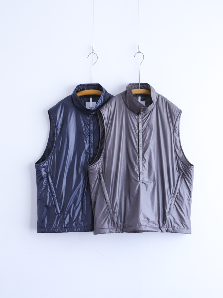 <img class='new_mark_img1' src='https://img.shop-pro.jp/img/new/icons6.gif' style='border:none;display:inline;margin:0px;padding:0px;width:auto;' />JUGEM "PACK INSULATION SNAP VEST (GRAY / NAVY)"