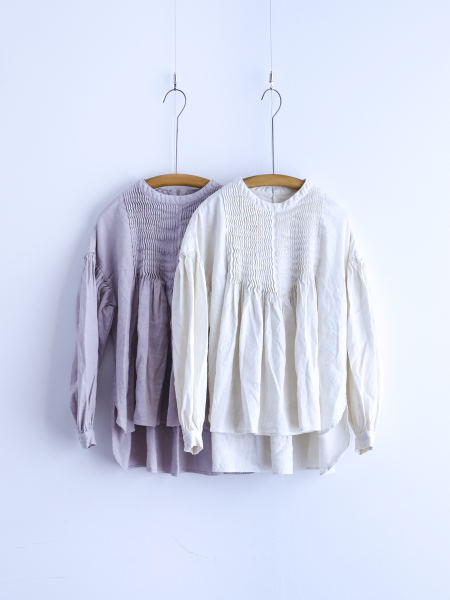 <img class='new_mark_img1' src='https://img.shop-pro.jp/img/new/icons6.gif' style='border:none;display:inline;margin:0px;padding:0px;width:auto;' />Gauze# " ANTIQUE JACQUARD PINTUCK BLOUSE ( FADE PINK / ANTIQUE WHITE )