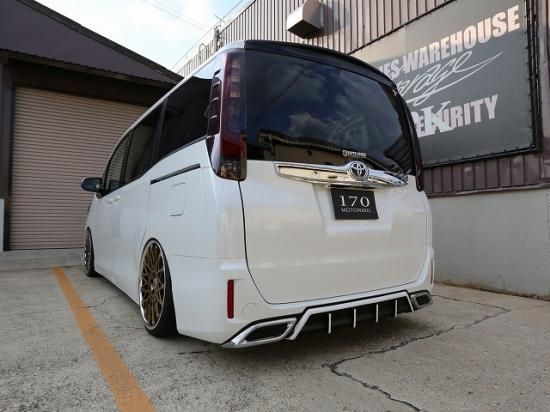 80エスクァイア リアアンダーガーニッシュ(マフラーリング付き
