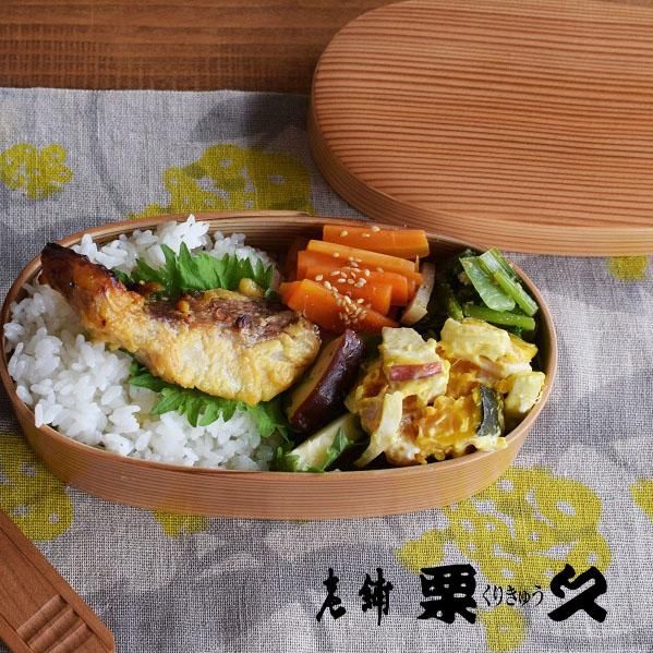 送料無料】 曲げわっぱ 弁当箱 栗久 | 大館 小判型スリム - 作家ものの 