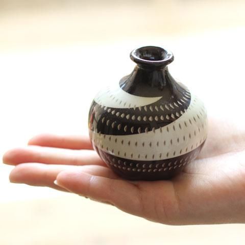 小石原焼き 一輪挿し【鶴見窯元】飛びかんな - 作家ものの器と 小石原焼き 一輪挿し【鶴見窯元】飛びかんな - 作家ものの器と