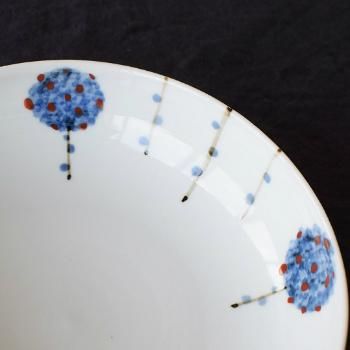 九谷青窯 三宅英雅 朱入り点描並木 6.5寸鉢 中皿 - 作家ものの器と生活