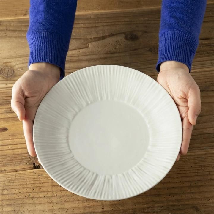 九谷青窯 白磁 渕細しのぎ 8.5寸皿 - 作家ものの器と生活雑貨 on
