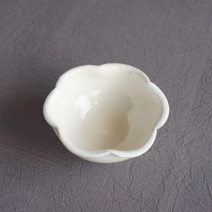 古谷製陶所 古谷浩一 鉄散 輪花豆鉢 - 作家ものの器と生活雑貨 古谷製陶所 古谷浩一 鉄散 輪花豆鉢 - 作家ものの器と生活雑貨