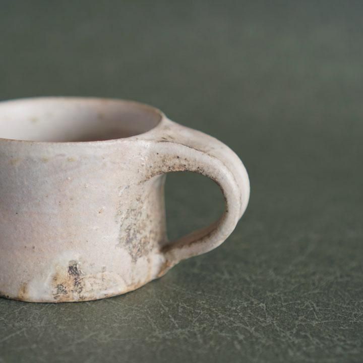 遠藤素子 マグカップ 粉引き - 作家ものの器と生活雑貨 on-la