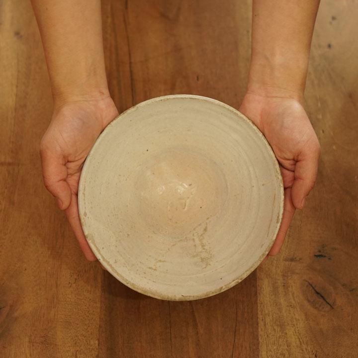 遠藤素子 すり鉢形丼サイズ 粉引き - 作家ものの器と生活雑貨 on-la