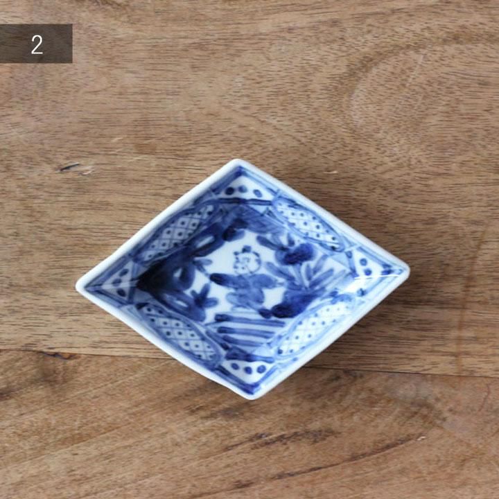 堀畑蘭 菱形豆皿 染付ヨガ人物図 - 作家ものの器と生活雑貨 on