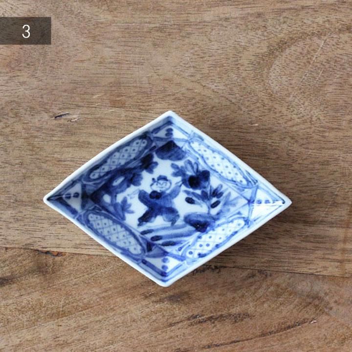堀畑蘭 菱形豆皿 染付ヨガ人物図 - 作家ものの器と生活雑貨 on
